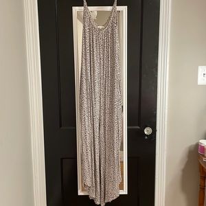 COPY - Wide Leg Z-Supply Leopard Jumpsuit - sized medium. RUNS BIG